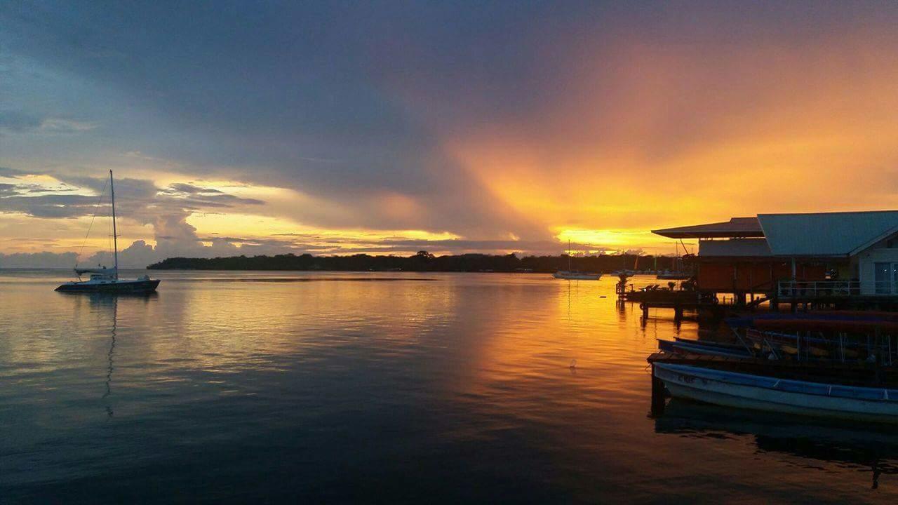 Hostal On The Sea Bocas Town Exterior photo